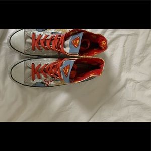 8.5 Men’s Superman Converse